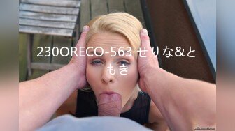 [MP4/ 1.41G] 妖艳人妻露脸激情4P伺候三个大鸡巴，肚兜情趣高跟诱惑享受三个大鸡巴的蹂躏爆草