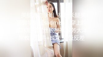 ❤175CM美腿御姐，黑丝高跟鞋，跪在椅子后入美臀，矮个男抱起来操，征服小骚货，搞的舒服了