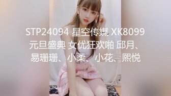 站街女探花，傍晚来操逼，小巷子打着伞招揽客人