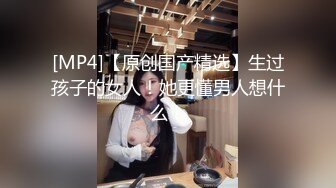 “小哥哥来帮我挤奶呀，要喝奶的来啦”小樱桃般的乳房，产出的奶白白