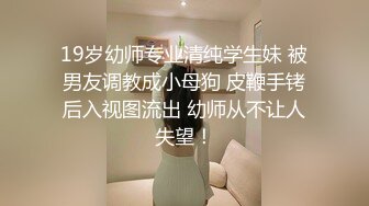 TWTP 游乐场女厕全景偷拍几个撅着屁股嘘嘘的高颜值美女