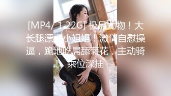 双马尾丰满童颜巨乳妹子双人啪啪，深喉口交后入性感大白屁股最后射在嘴里，很是诱惑喜欢不要错过